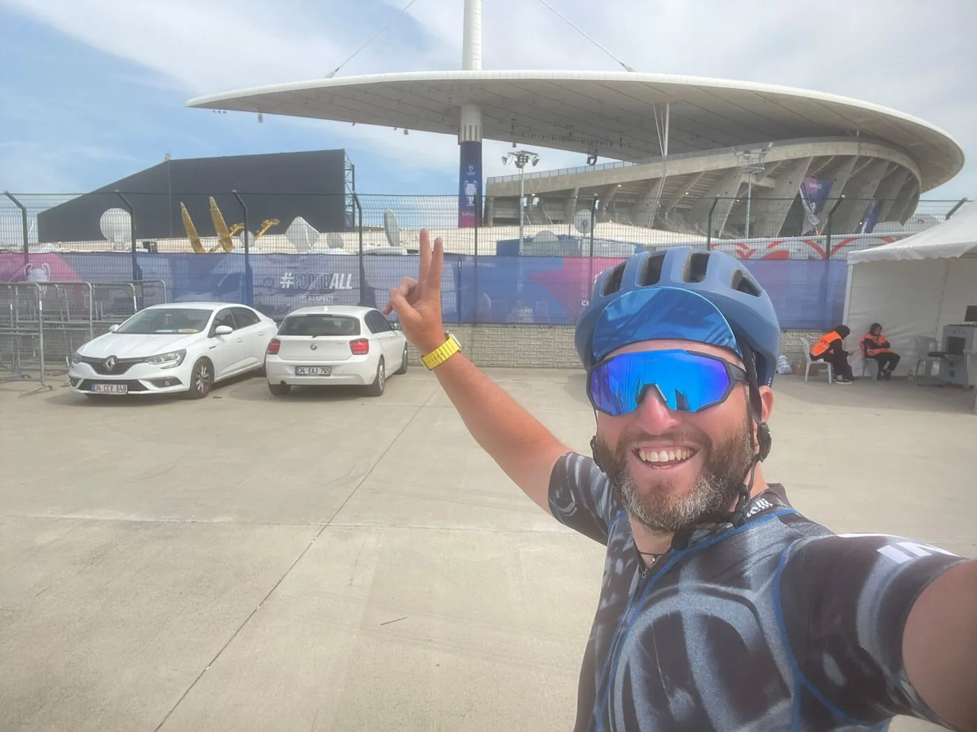 «<span style="font-size:50%"> </span>En Bulgarie, j’ai été attaqué par deux chiens »