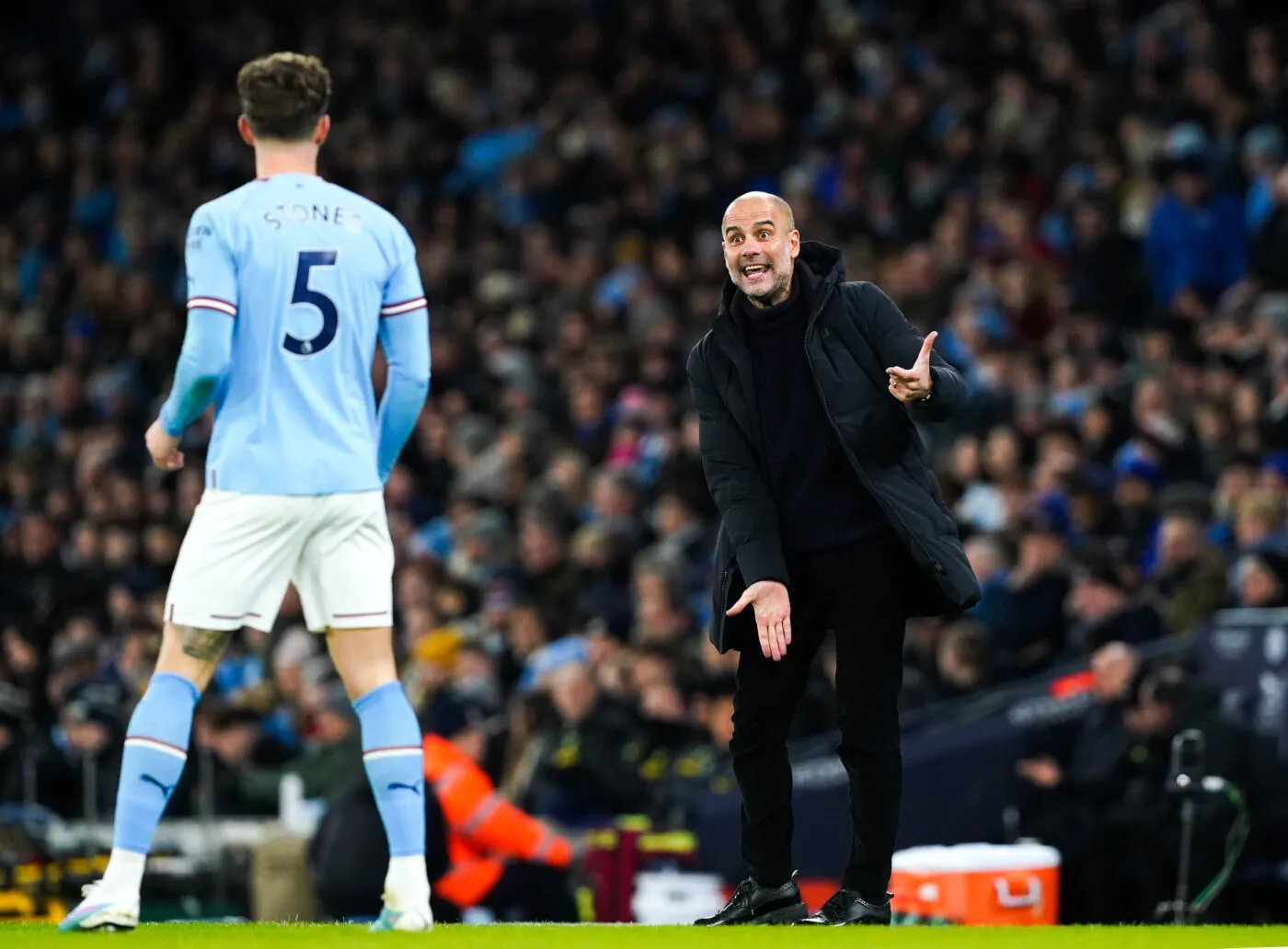 L'histoire dingue derrière le repositionnement de Stones au milieu de terrain par Guardiola