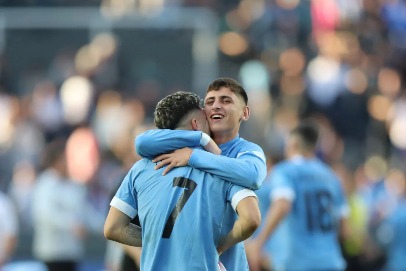 (230609) -- LA PLATA, June 9, 2023 (Xinhua) -- Ignacio Sosa (R) of Uruguay celebrates with his teammate Anderson Duarte after the FIFA U20 World Cup semifinal match between Uruguay and Israel in La Plata, Argentina, June 8, 2023. (Xinhua/Wang Tiancong) - Photo by Icon sport