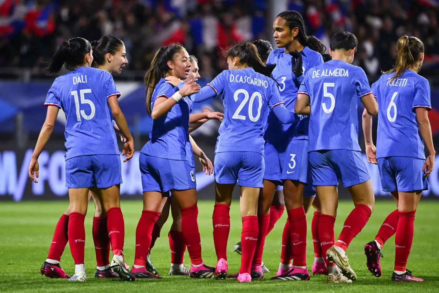 Les Bleues et la D1 Arkema ont trouvé leurs diffuseurs