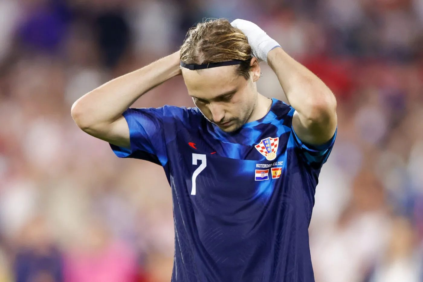 Rotterdam, Niederlande, 18.06.2023: Lovro Majer (Croatia) misses a penalty elfmeter waehrend des Spiels der UEFA Nations League 2022/23 Semifinal zwischen Croatia vs Spain, Croatia vs Spain im de Kuip am 18. June 2023 in Rotterdam, Niederlande. (Foto von Nesimages/Michael Bulder/DeFodi Images) Rotterdam, Netherlands, 18.06.2023: Lovro Majer (Croatia) misses a penalty penalty during the UEFA Nations League 2022/23 Semifinal match between Croatia vs Spain, Croatia vs Spain at the de Kuip on June 18, 2023 in Rotterdam, Netherlands. (Photo by Nesimages/Michael Bulder/DeFodi Images) - Photo by Icon sport