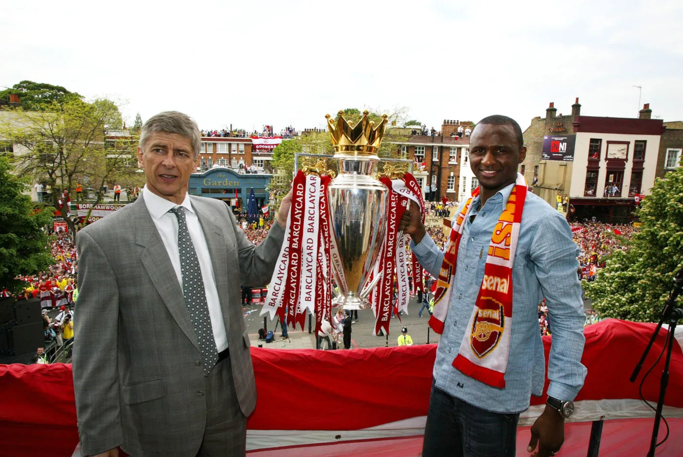 Arsenal retire de la vente son maillot en hommage aux Invincibles