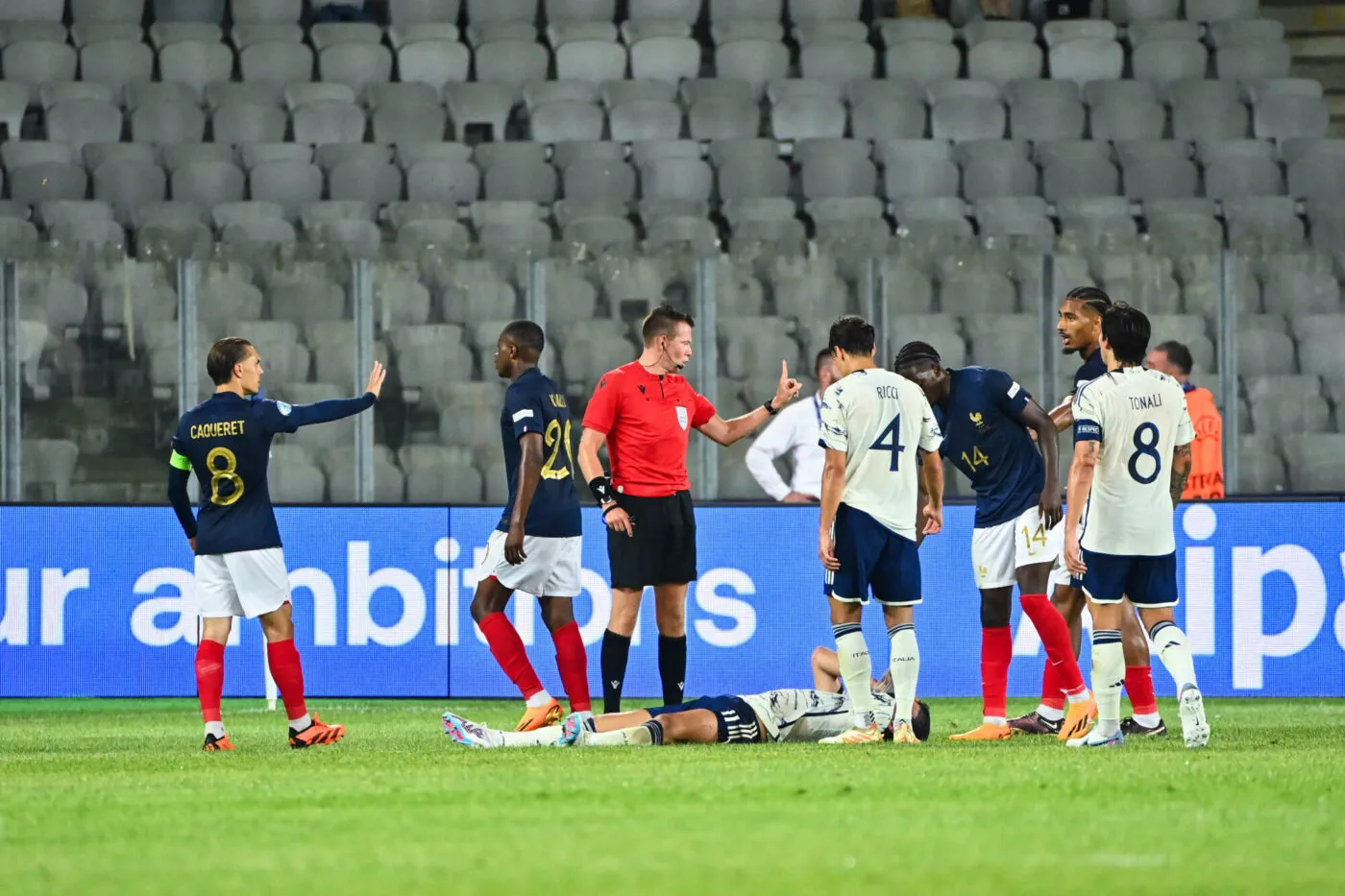 Referee Allard LINDHOUT gives a red card to Loic BALDE of France during the U21 EURO 2023, match between France and Italy on June 22, 2023 in Cluj-Napoca, Romania. (Photo by Anthony Dibon/Icon Sport )