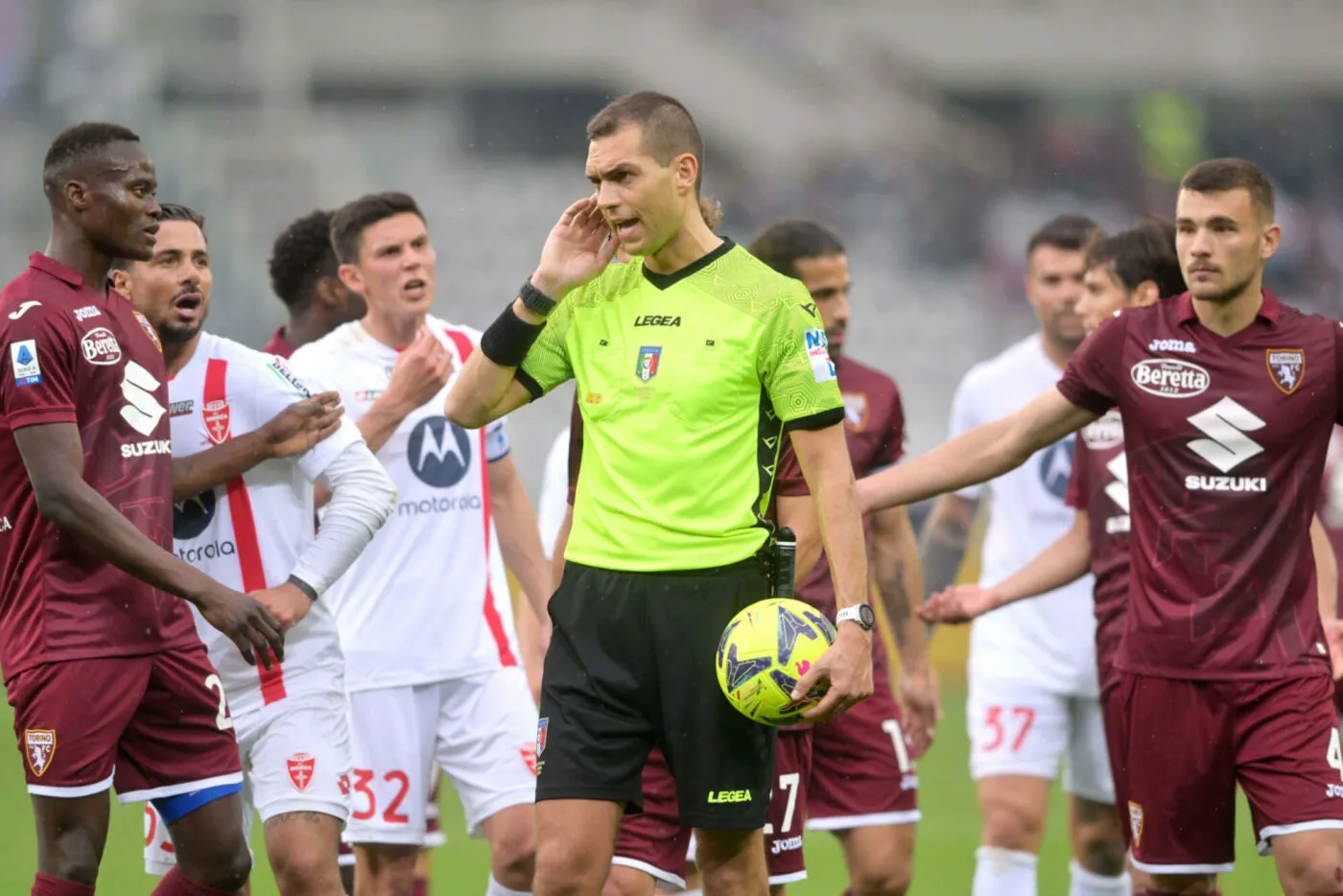 Serie A : des échanges entre l’arbitre et le camion VAR seront désormais diffusés