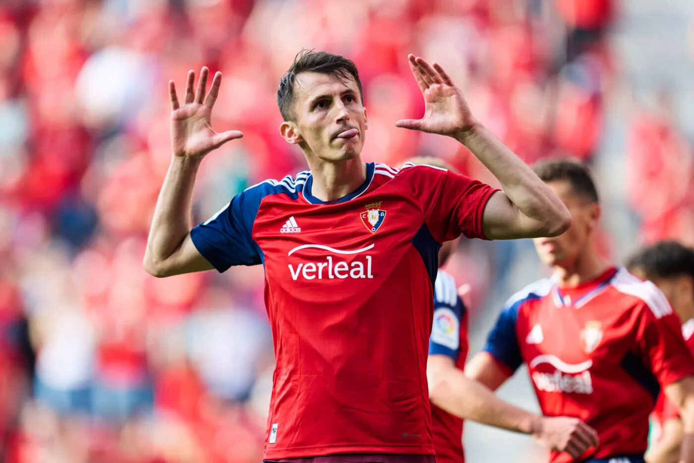 Partido de LaLiga Santander entre el Osasuna y el Girona. En la imagen, Budimir celebra uno de sus dos goles.