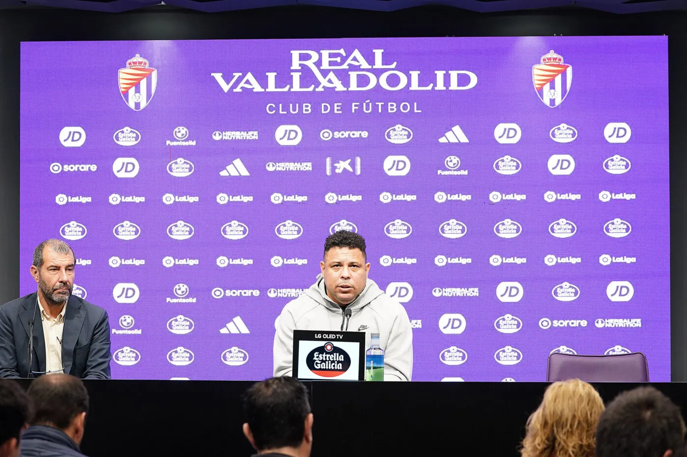 Ronaldo veut discuter avec les supporters de Valladolid