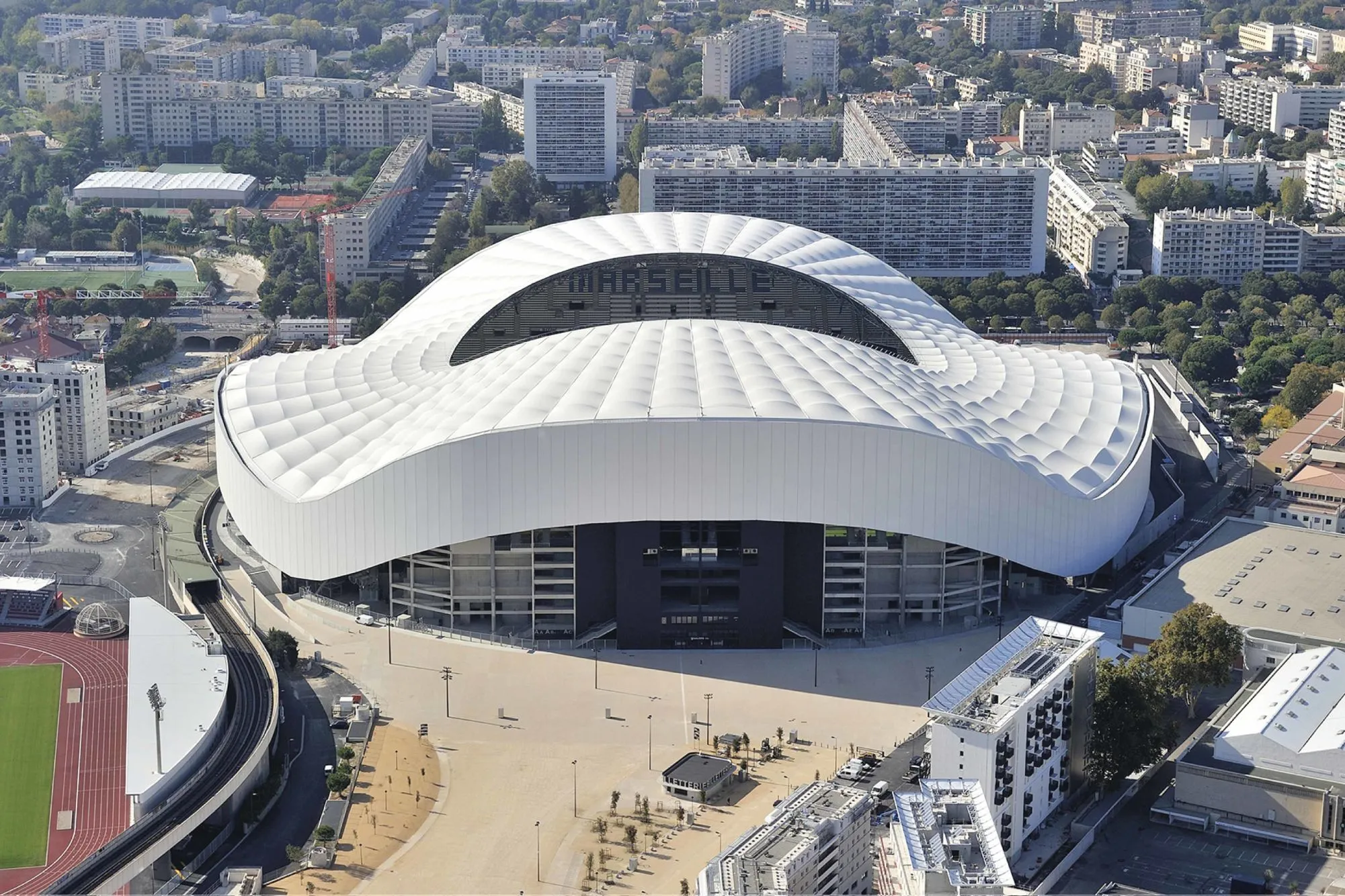 Le logo « Paris 2024 » figurera-t-il sur le Vélodrome pendant les JO ?