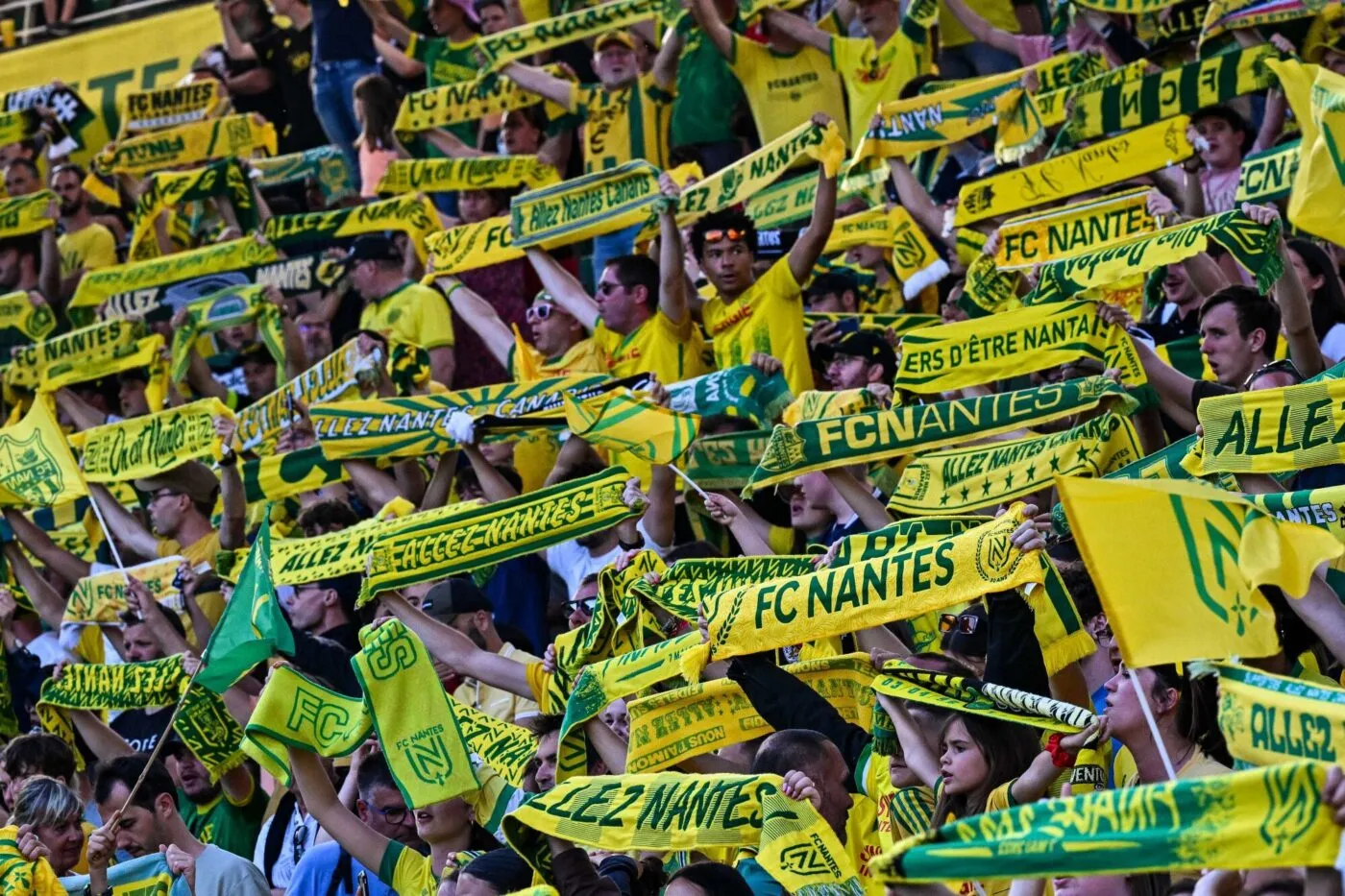 Un supporter fait fuiter les prochains maillots du FC Nantes