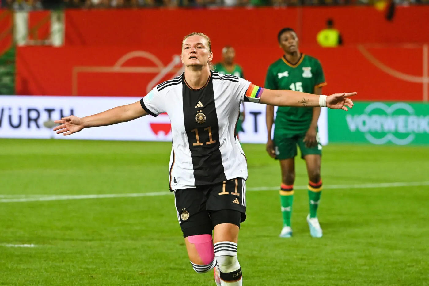 goaljubel Alexandra POPP (GER) after goal to 2-2, jubilation, joy, enthusiasm, action, single image, cropped single motif, half figure, half figure. Germany (GER) -Zambia (ZMB) 2-3 on July 7th, 2023, Sportpark Ronhof Thomas Sommer in Fuerth, ? - Photo by Icon sport