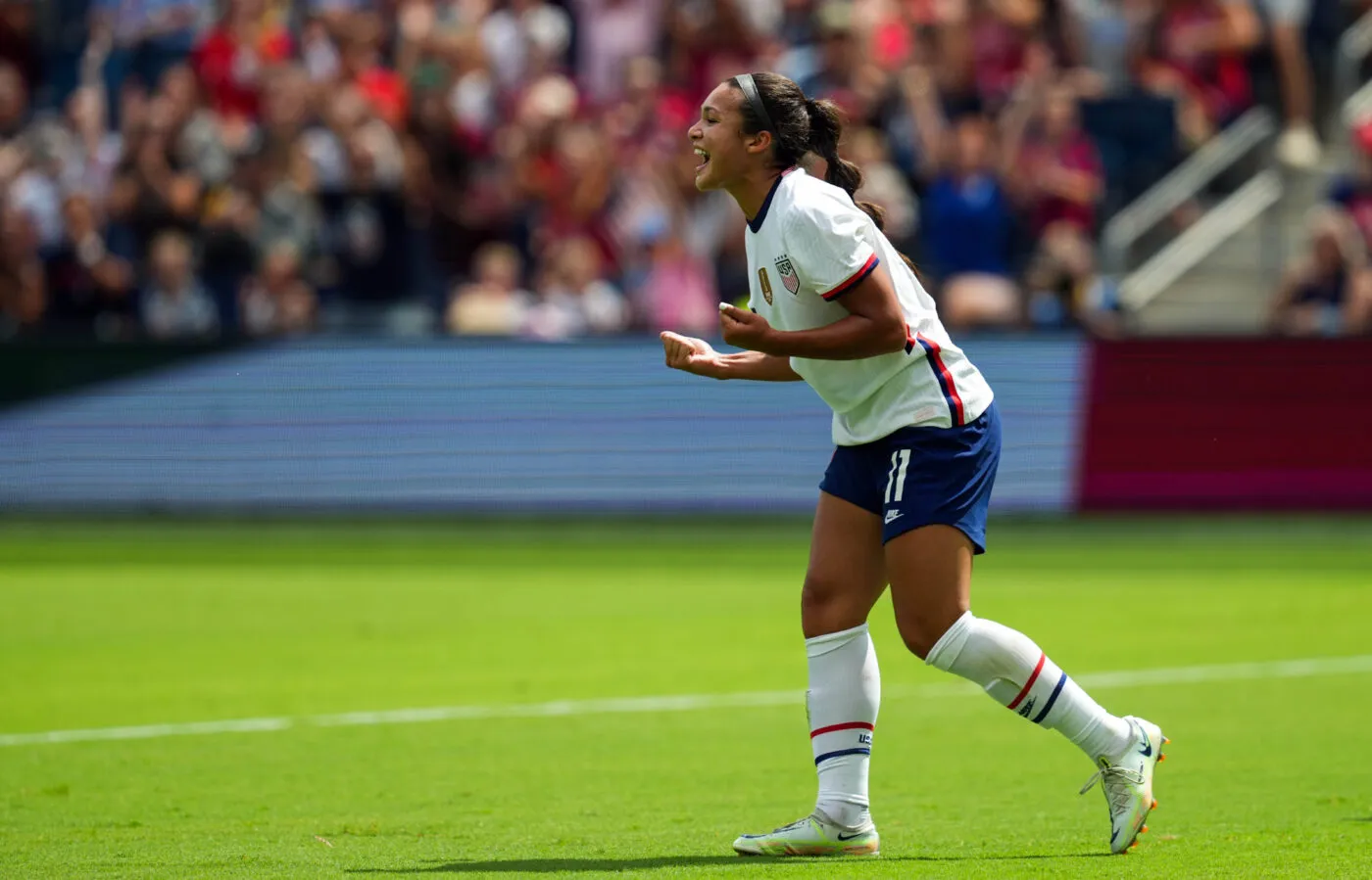 Sophia Smith, a star is born