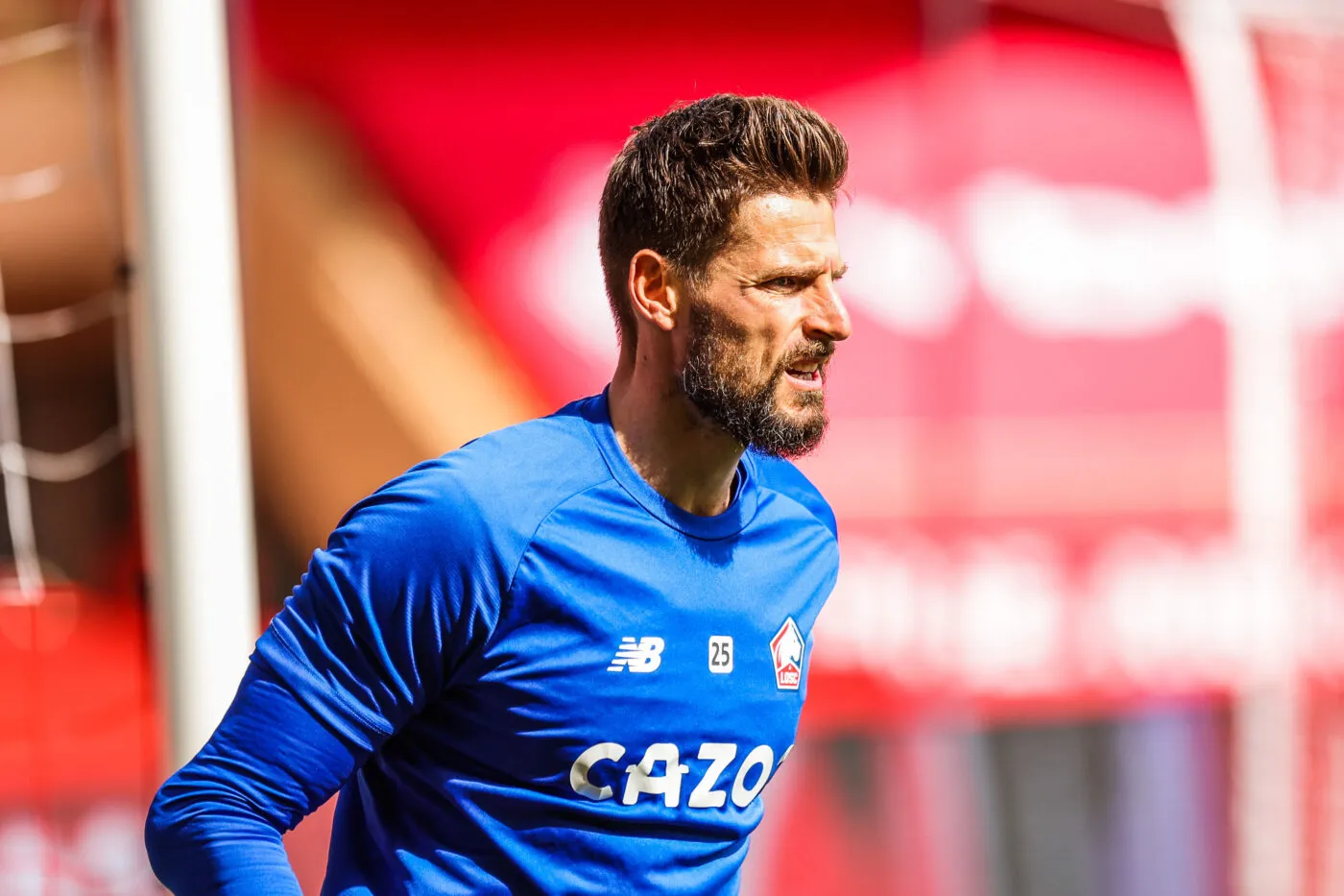 Benoît Costil quitte la France