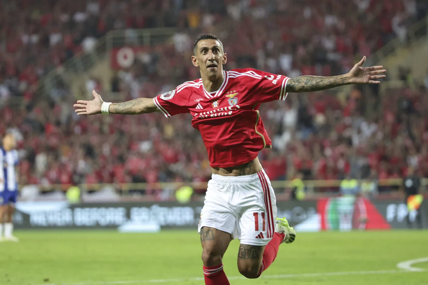 Aveiro, 09/08/2023 - Sport Lisboa e Benfica played this evening against Futebol Clube do Porto at Estádio Municipal de Aveiro, in a game counting for the 2023 Cândido de Oliveira Super Cup. Ãngel Di MarÃa's goal celebration (Tony Dias/ Global Images) - Photo by Icon sport
