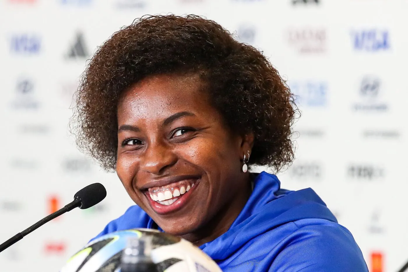 Lineth Beerensteyn s'amuse de « la grande gueule » des joueuses américaines