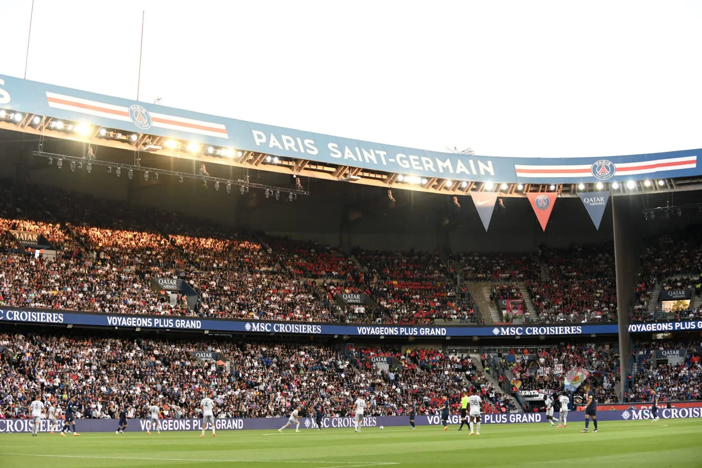Des drones mis en place pour surveiller les supporters au Parc des Princes