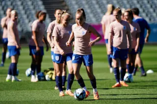 Un journal australien espionne l'entraînement des Anglaises en hélico