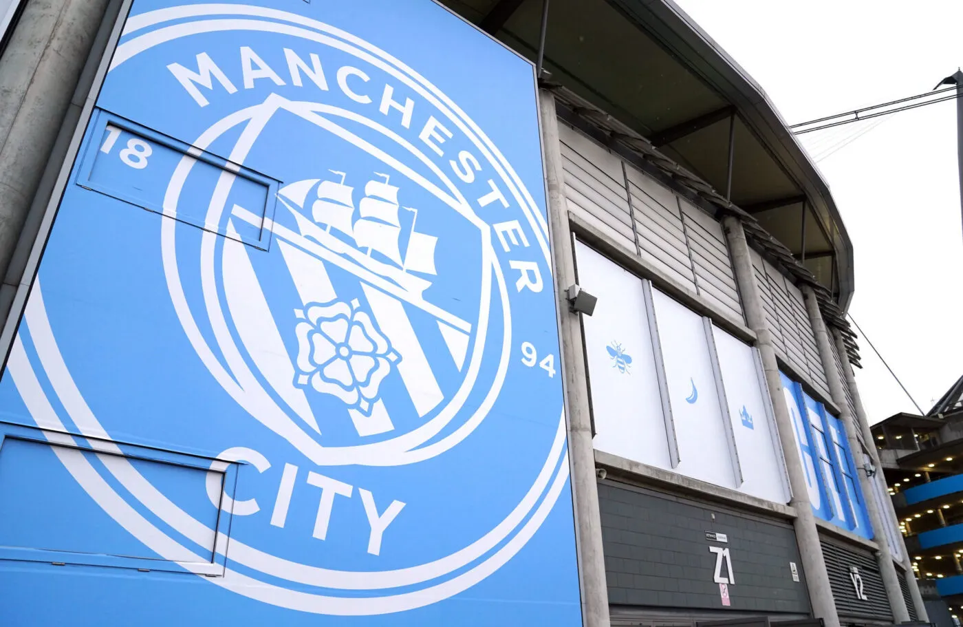 Manchester City bannit deux supporters pour s&rsquo;être moqués de Bobby Charlton