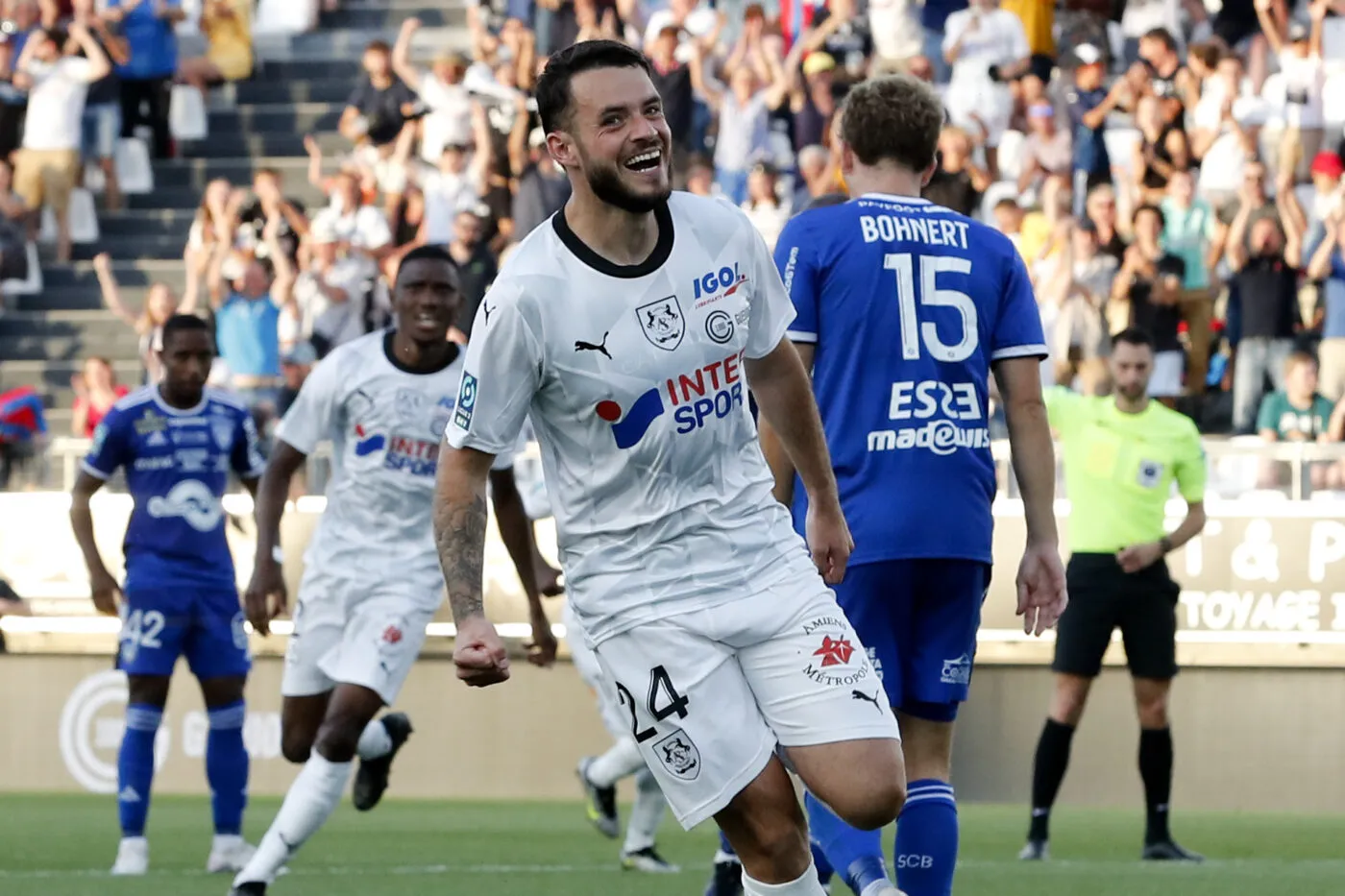 24 Jeremy GELIN (asc) during the Ligue 2 BKT match between Amiens Sporting Club and Sporting Club Bastiais at Stade de la Licorne on August 19, 2023 in Amiens, France. (Photo by Loic Baratoux/FEP/Icon Sport)