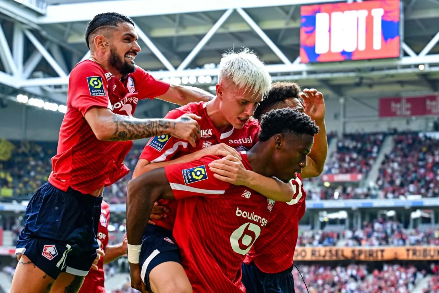 Jonathan DAVID of Lille celebrates his goal with teammates during the French Ligue 1 Uber Eats soccer match between Lille and Nantes at Stade Pierre Mauroy on August 20, 2023 in Lille, France. (Photo by Baptiste Fernandez/Icon Sport)