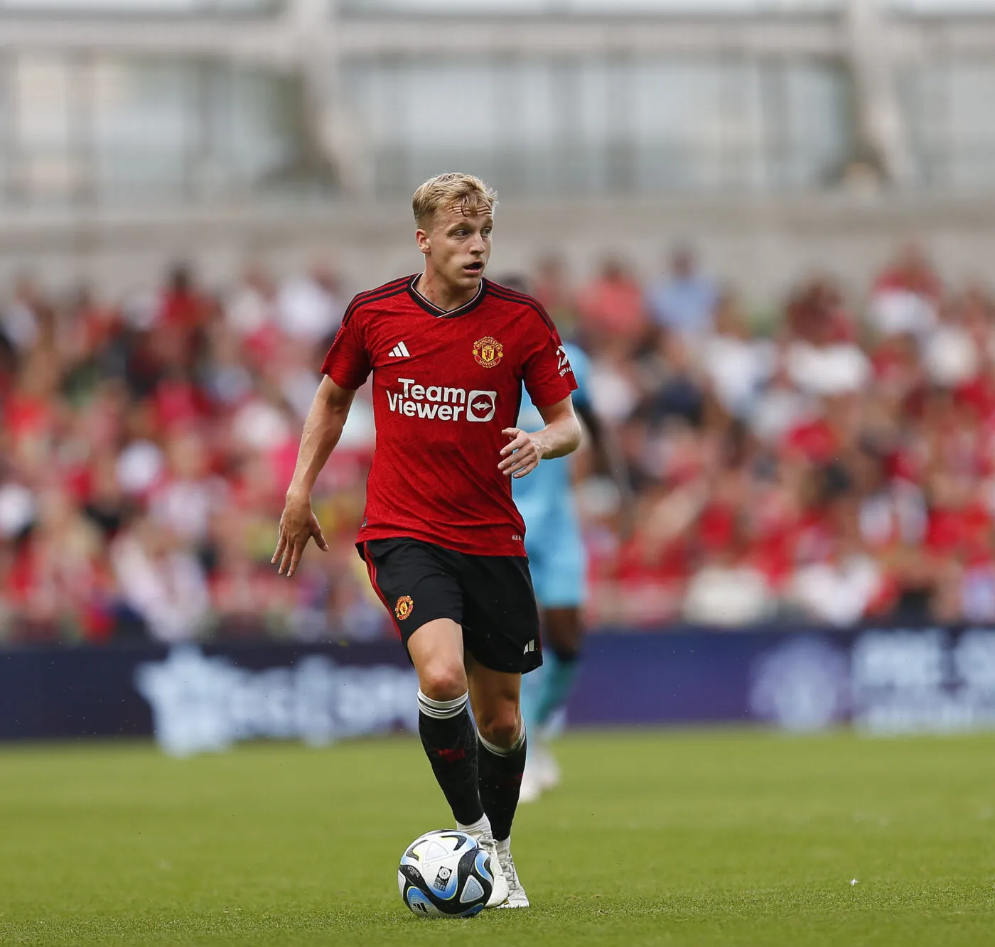 Lorient d&rsquo;accord avec Manchester United pour Van de Beek