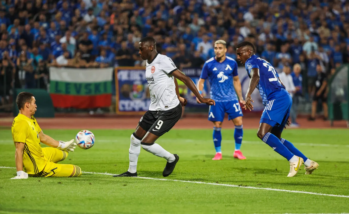 Le PSG et Francfort sont enfin tombés d’accord pour Randal Kolo Muani