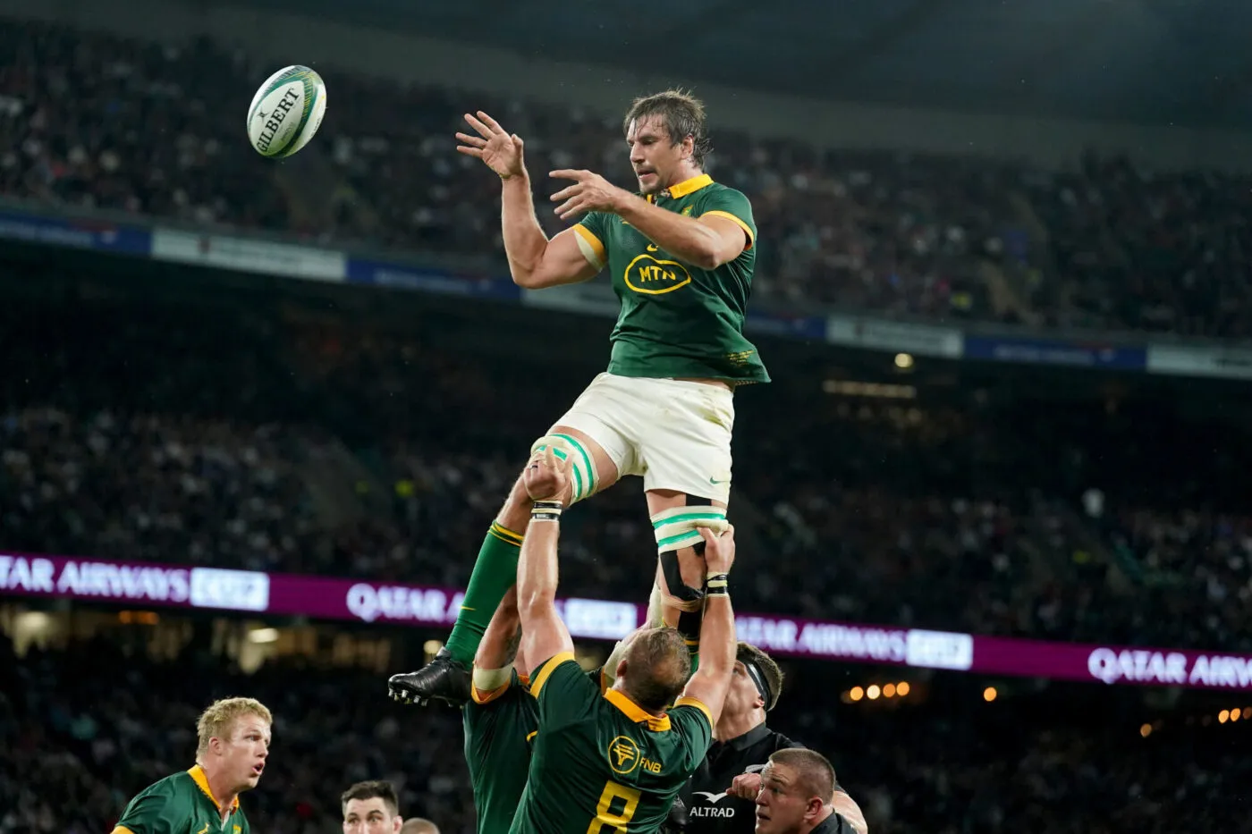South Africa's Eben Etzebeth collects the ball from a line out during the international match at Twickenham Stadium, London. Picture date: Friday August 25, 2023. - Photo by Icon sport