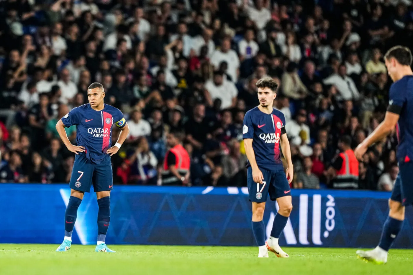 Kylian MBAPPE and VITINHA of PSG looks dejected during the Ligue 1 Uber Eats match between Paris Saint-Germain Football Club and Olympique Gymnaste Club Nice at Parc des Princes  on September 15, 2023 in Paris, France. (Photo by Hugo Pfeiffer/Icon Sport)