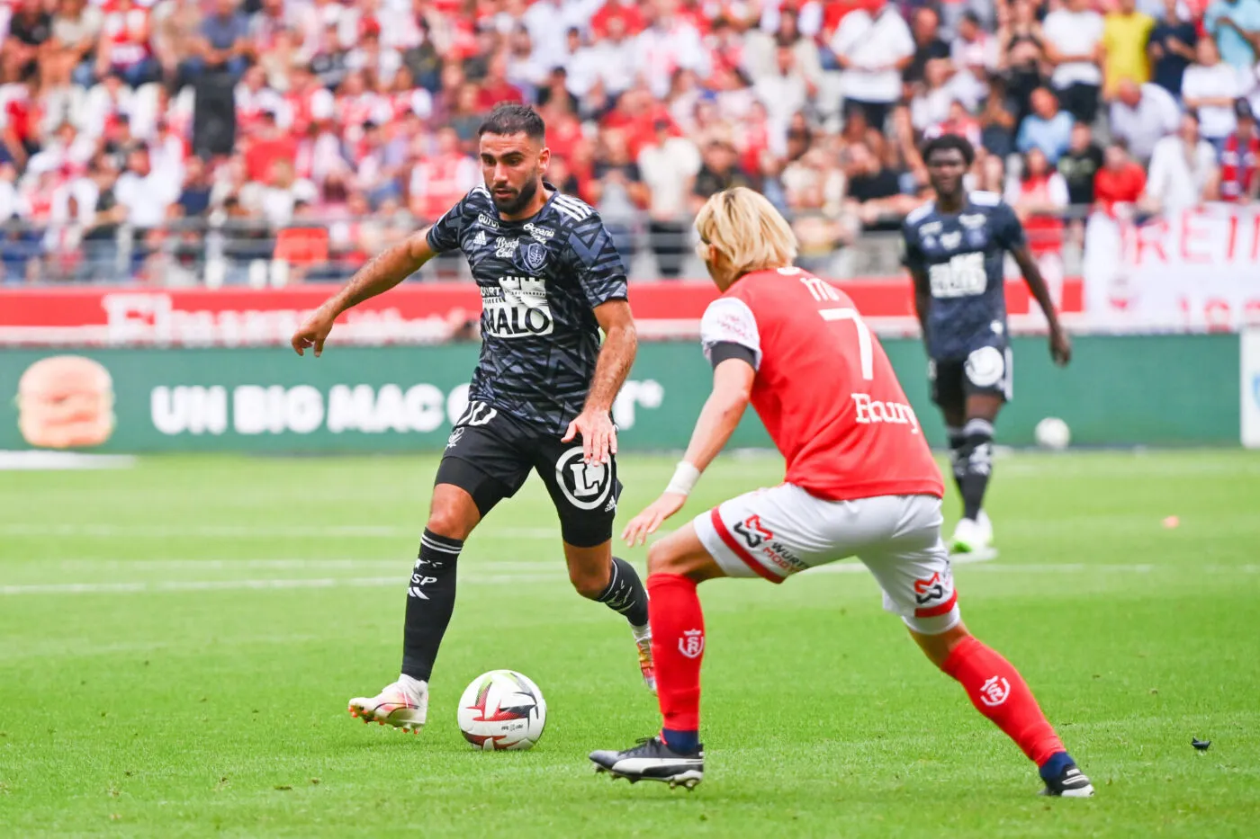 Romain DEL CASTILLO of Brest during the Ligue 1 Uber Eats match between Stade de Reims and Stade Brestois 29 at Stade Auguste Delaune on September 17, 2023 in Reims, France. (Photo by Anthony Dibon/Icon Sport)