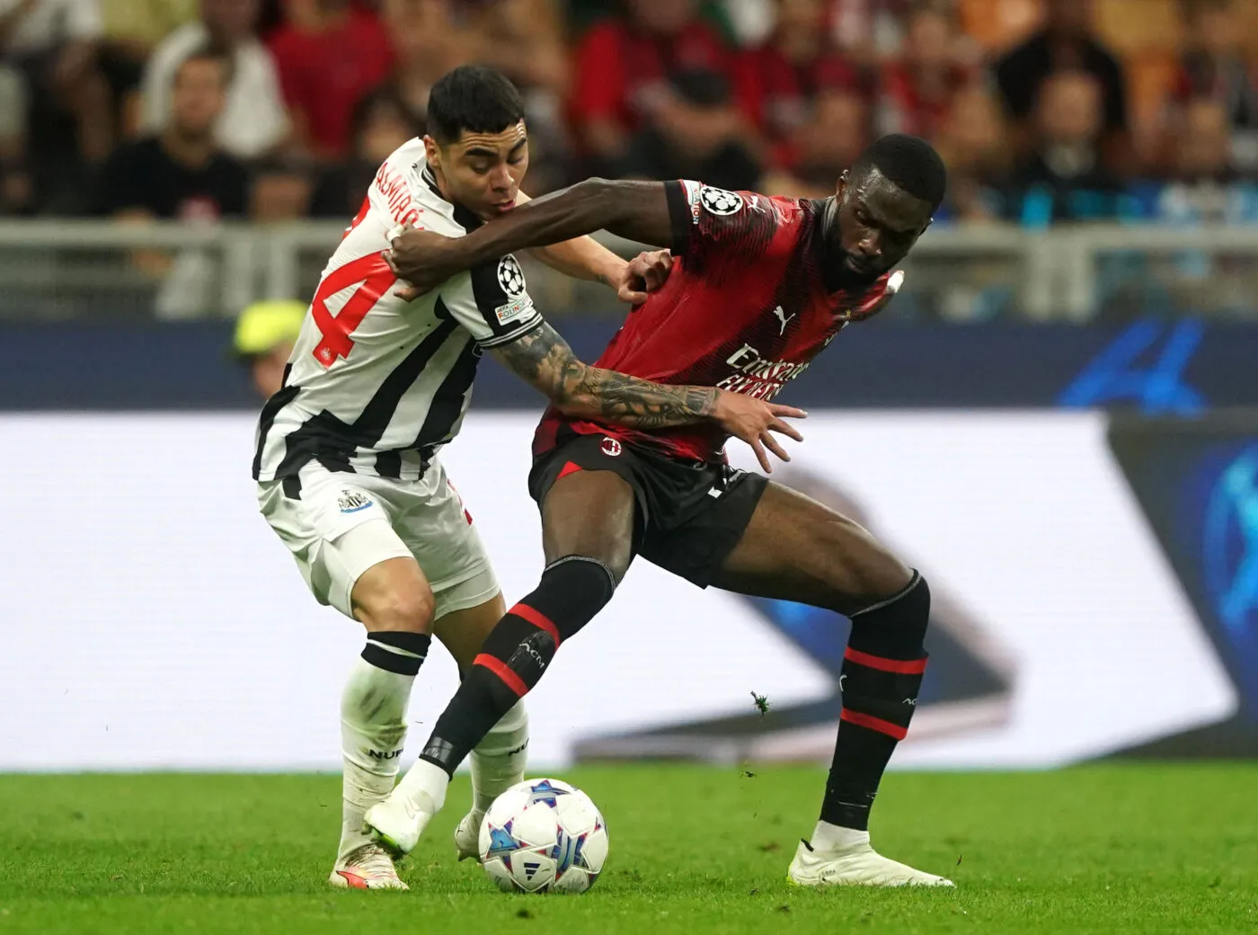 Le Milan et Newcastle se neutralisent