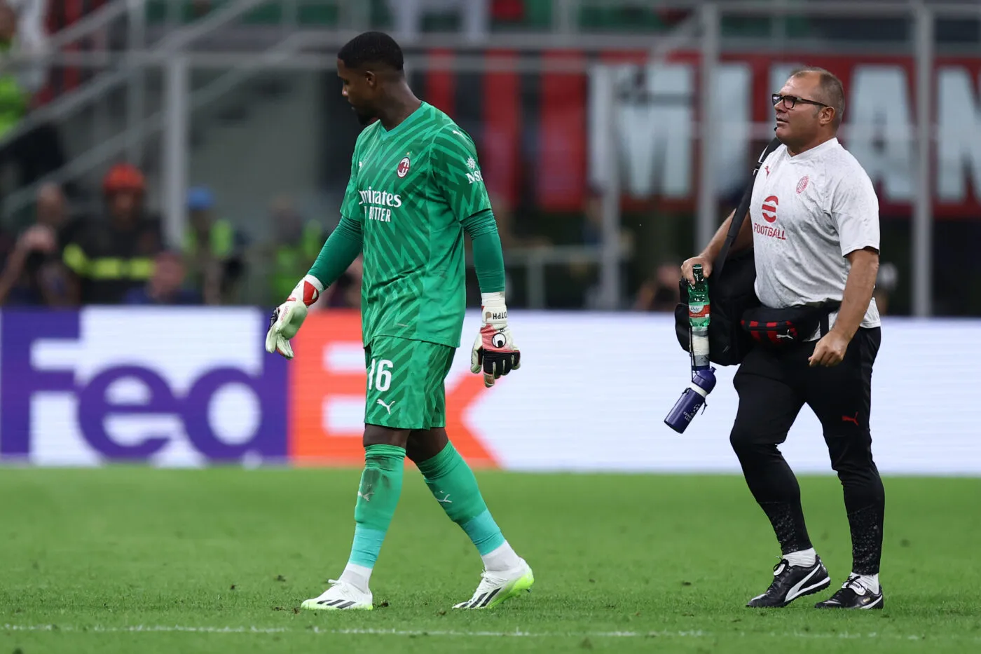 Mike Maignan ne souffre pas d’une blessure grave