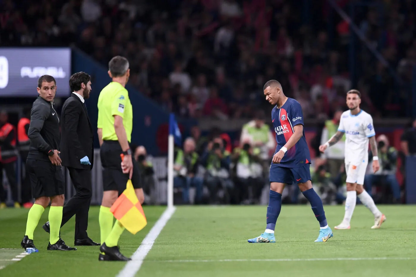 Mbappé sort sur blessure pendant le Classique