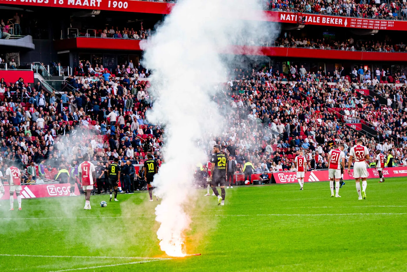 La fin de rencontre entre l&rsquo;Ajax et Feyenoord sera jouée mercredi