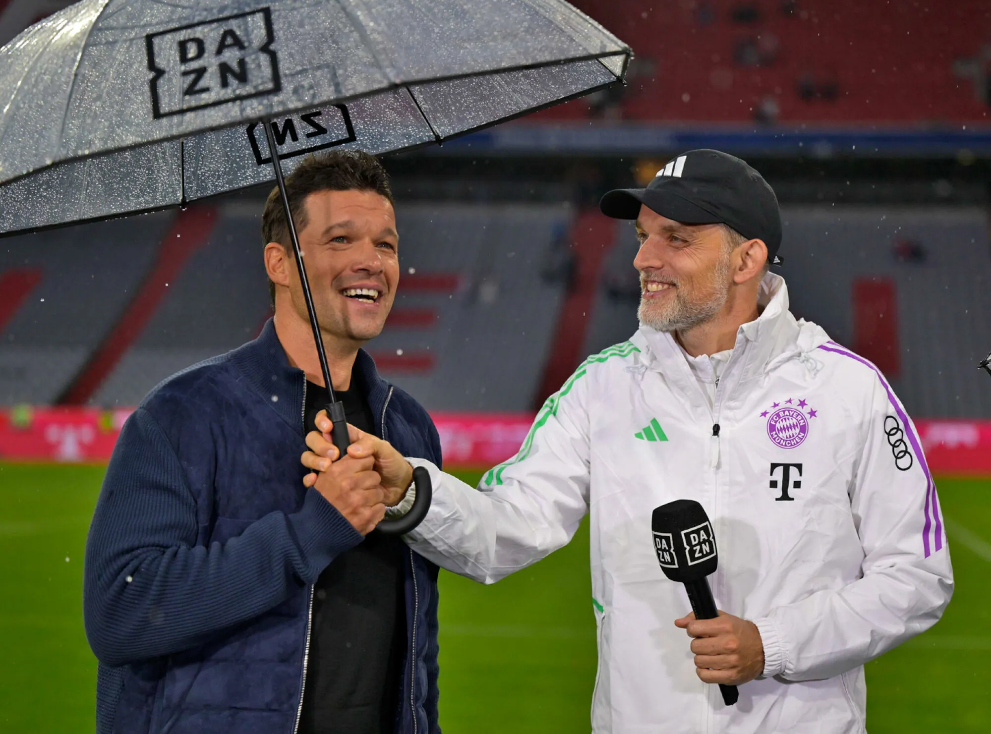 L&rsquo;expert DAZN Michael Ballack avec Thomas Tuchel (Bayern Munich), en août 2023.