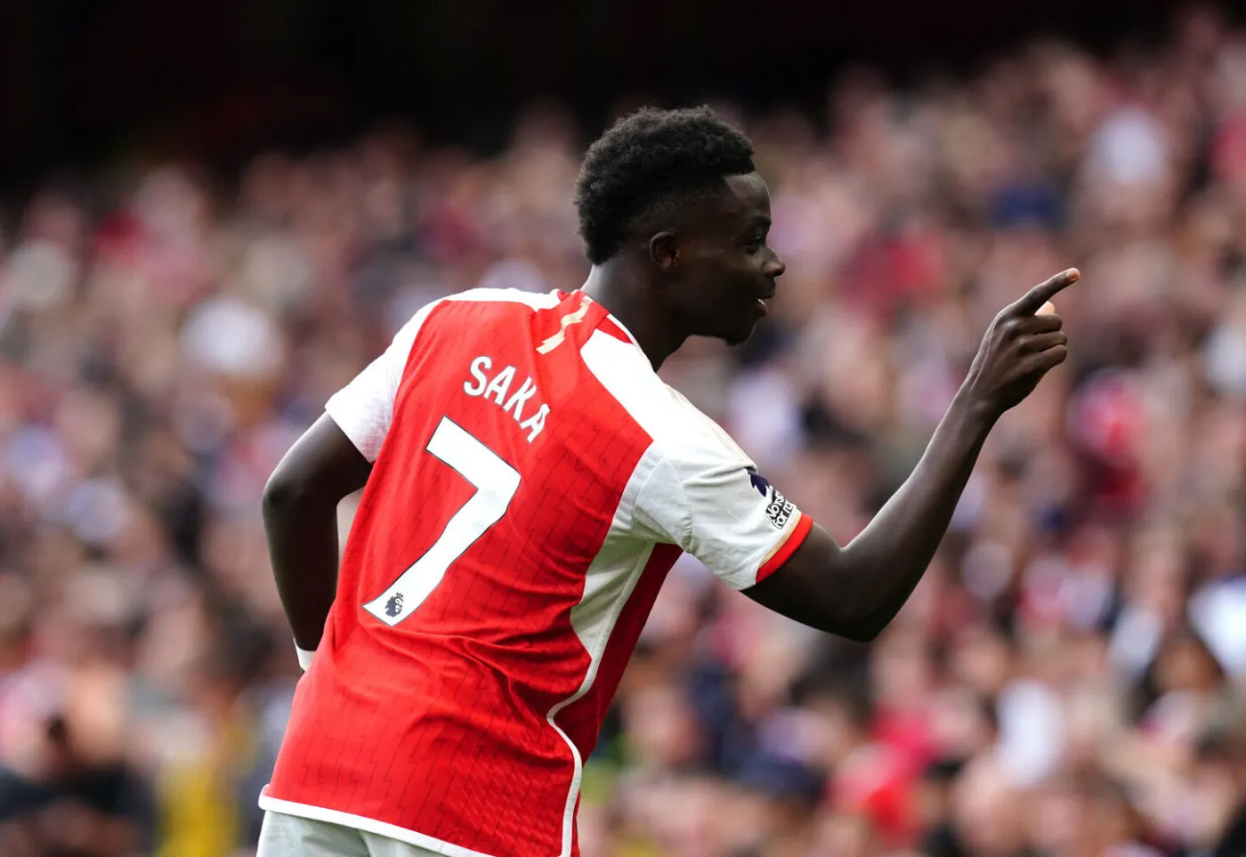 Bukayo Saka devrait manquer au moins deux matchs avec Arsenal
