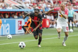 Le Bayer Leverkusen cadenasse Jeremie Frimpong