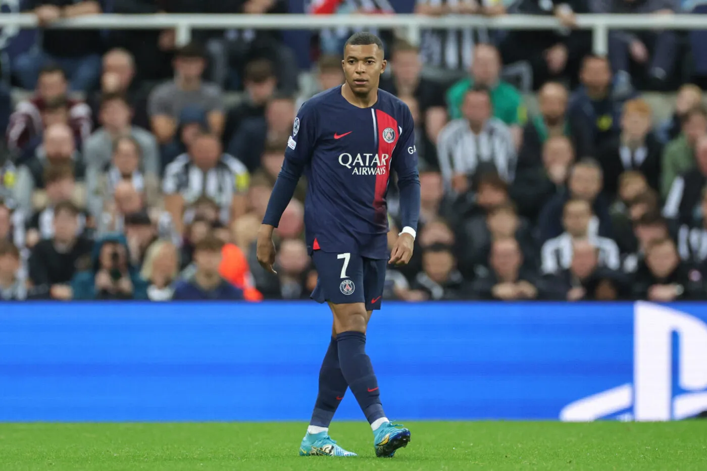 Kylian Mbappé #7 of Paris Saint-Germain during the UEFA Champions League match Newcastle United vs Paris Saint-Germain at St. James's Park, Newcastle, United Kingdom, 4th October 2023 (Photo by Mark Cosgrove/News Images) in Newcastle, United Kingdom on 10/4/2023. (Photo by Mark Cosgrove/News Images/Sipa USA) - Photo by Icon sport