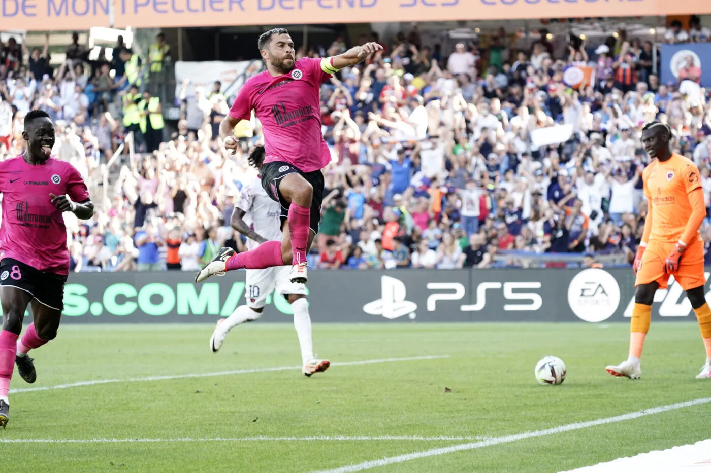 11 Teji SAVANIER (mhsc) during the Ligue 1 Uber Eats match between Montpellier Herault Sport Club and Clermont Foot 63 at Stade de la Mosson  on October 8, 2023 in Montpellier, France. (Photo by Dave Winter/FEP/Icon Sport)