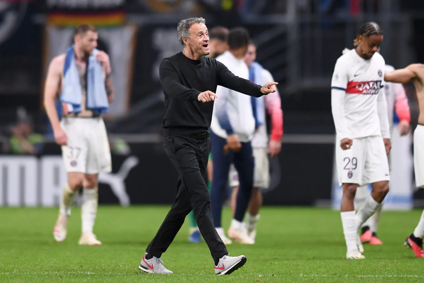 La Ligue 1, la chasse aux Springboks, Thibaut Pinot et sa chèvre… Venez en parler sur Twitch !