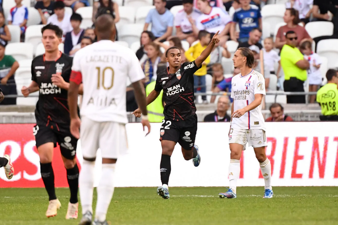 Eli Junior Kroupi entre dans l&rsquo;histoire de la Ligue 1