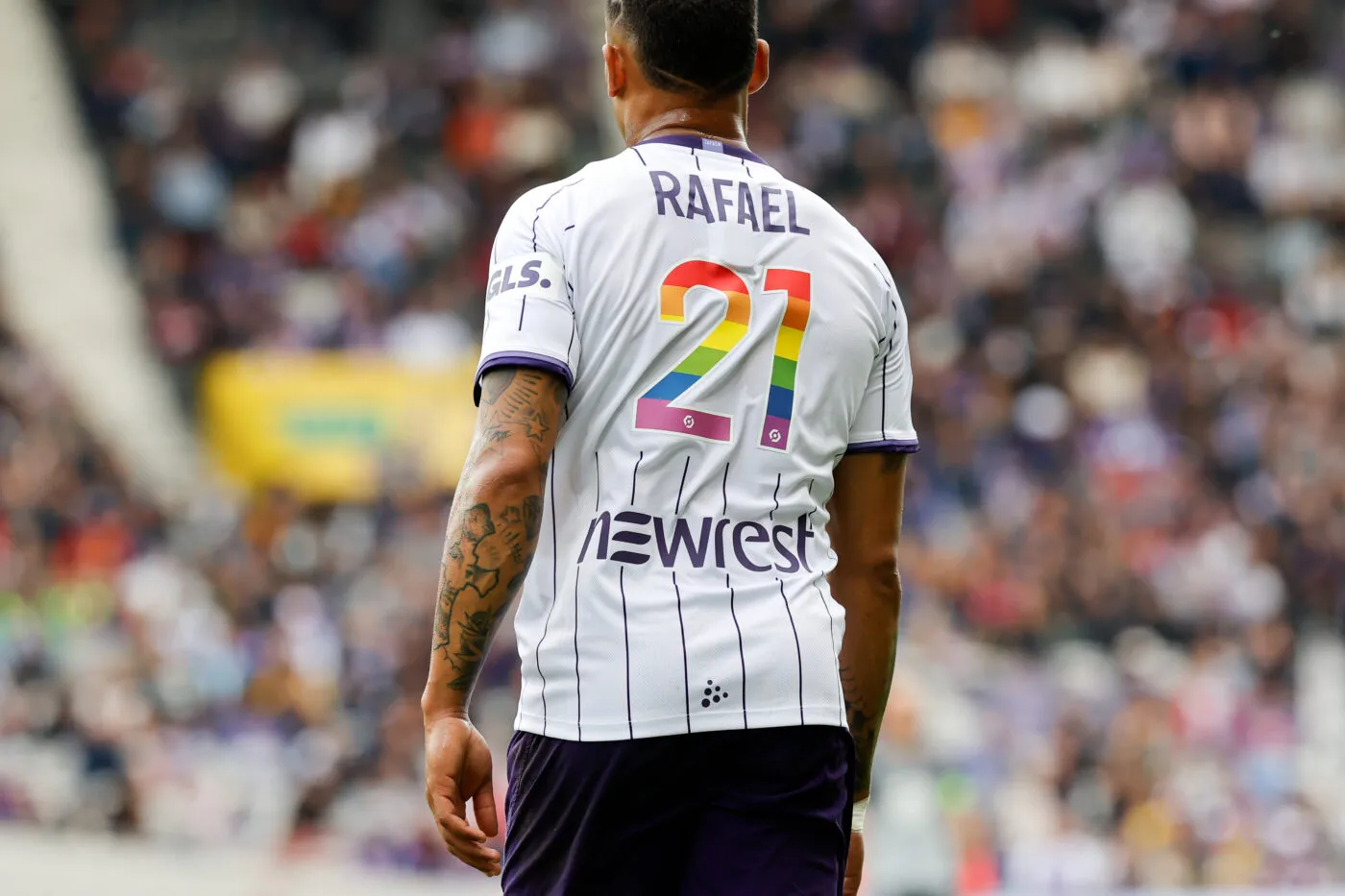 Suppression des maillots arc-en-ciel : la LFP s&rsquo;explique