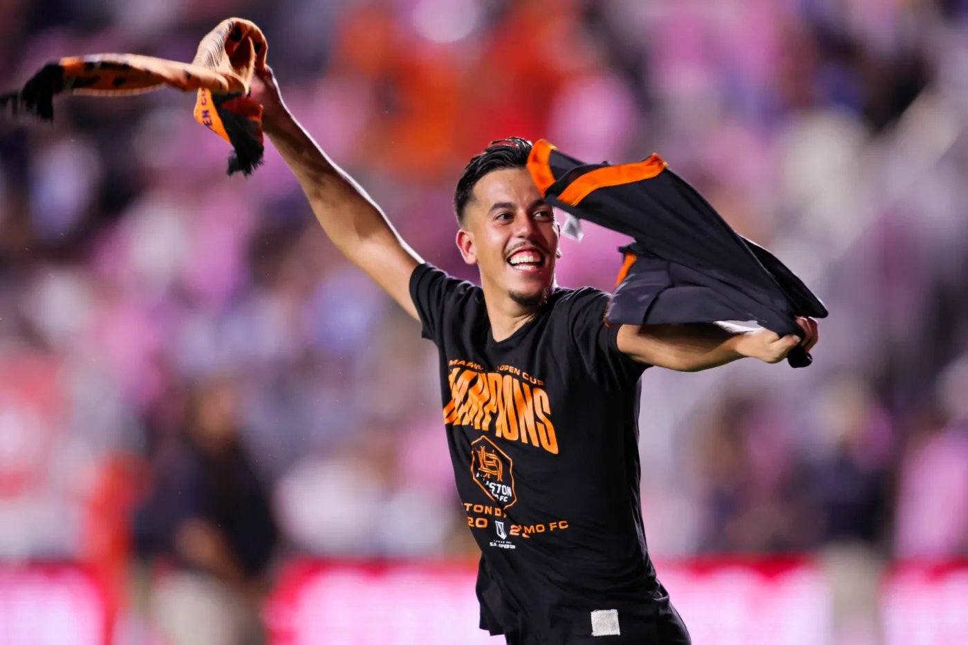 Sep 27, 2023; Fort Lauderdale, FL, USA; Houston Dynamo midfielder Amine Bassi (8) celebrates after winning the Lamar Hunt U.S. Open Cup Final against Inter Miami CF at DRV PNK Stadium. Mandatory Credit: Sam Navarro-USA TODAY Sports/Sipa USA - Photo by Icon sport