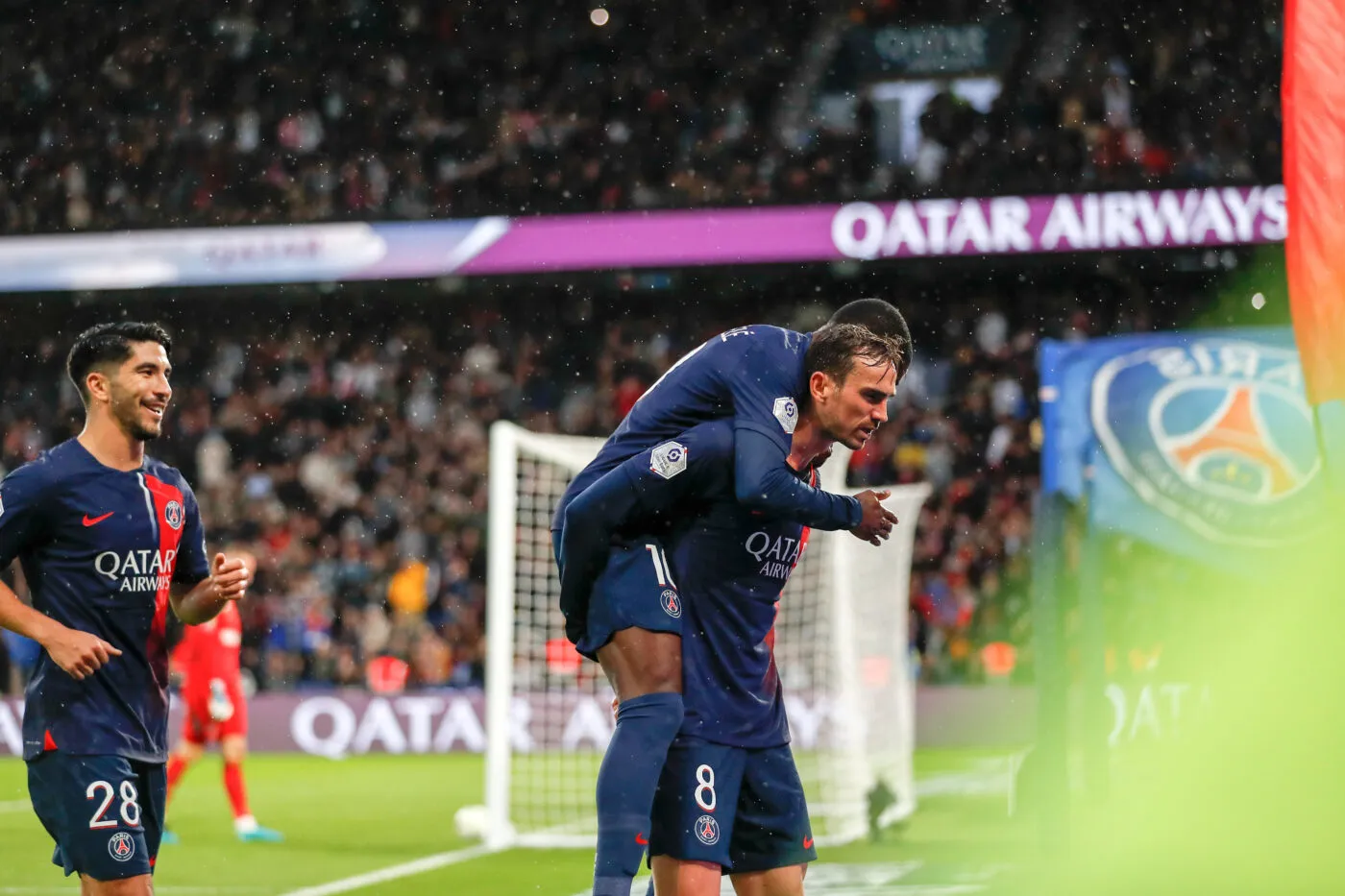 Avant Milan, le PSG grignote tranquillement Strasbourg