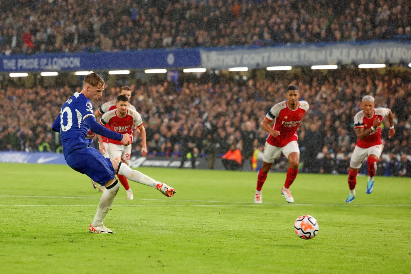 Arsenal s&rsquo;en sort bien face à Chelsea et prend un point