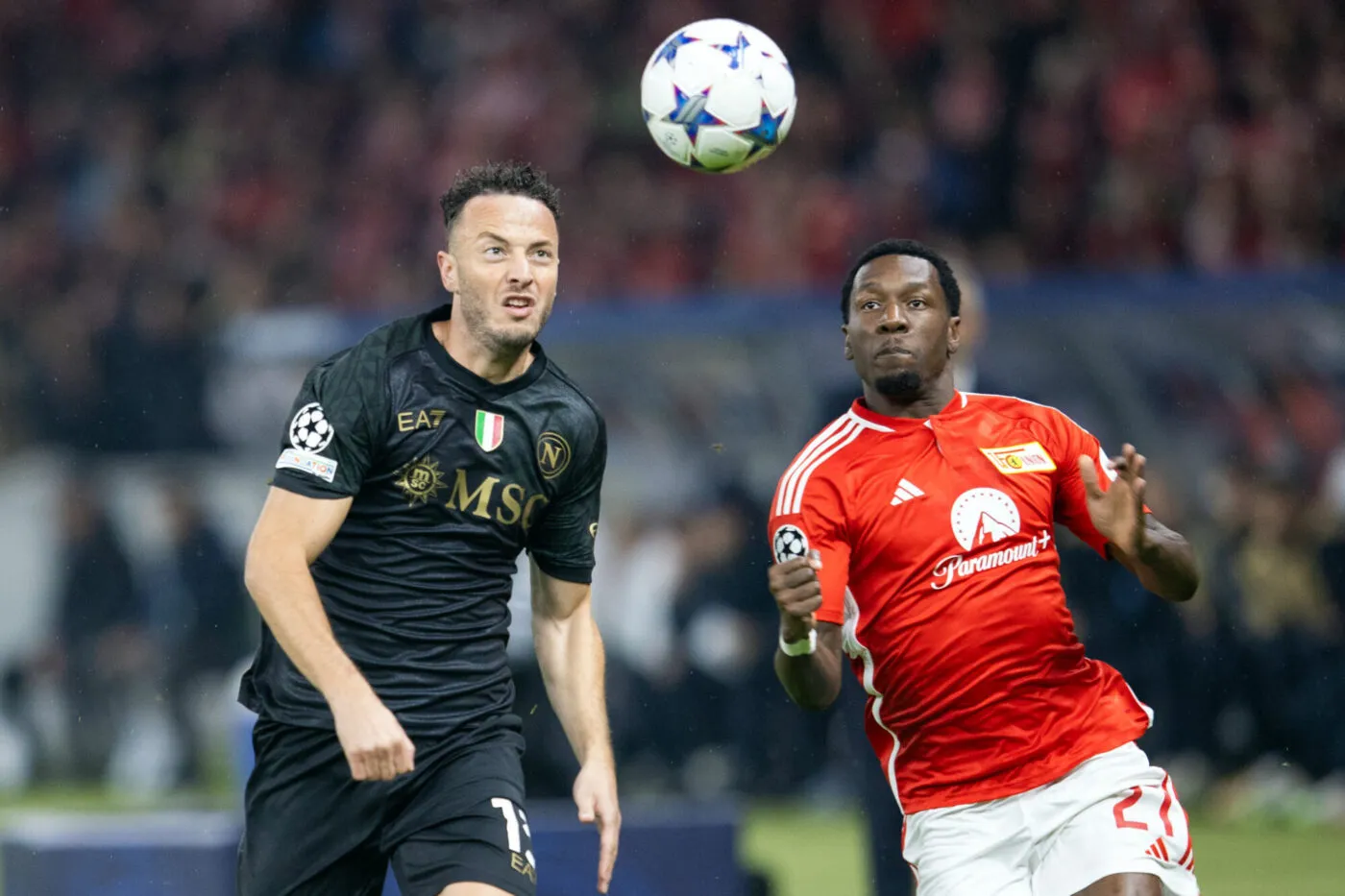 24 October 2023, Berlin: Soccer: Champions League, 1. FC Union Berlin - SSC Napoli, group stage, group C, matchday 3, Olympiastadion, Union Berlin's Sheraldo Becker (r) against Napoli's Amir Rrahmani (l). Photo: Andreas Gora/dpa - Photo by Icon sport