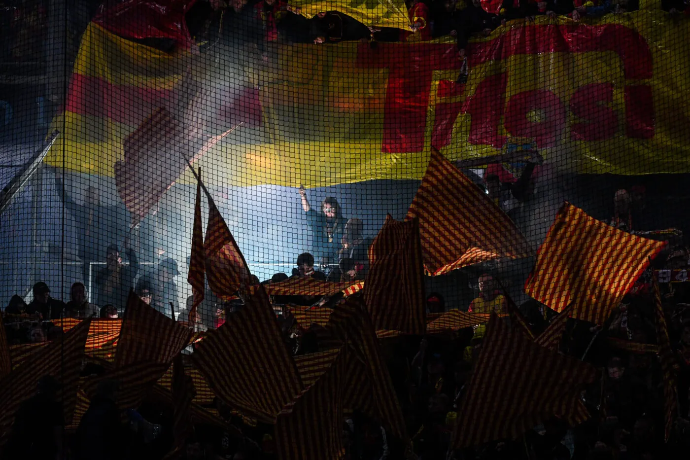 Six fans lensoises ont déposé une préplainte contre le HAC après une fouille