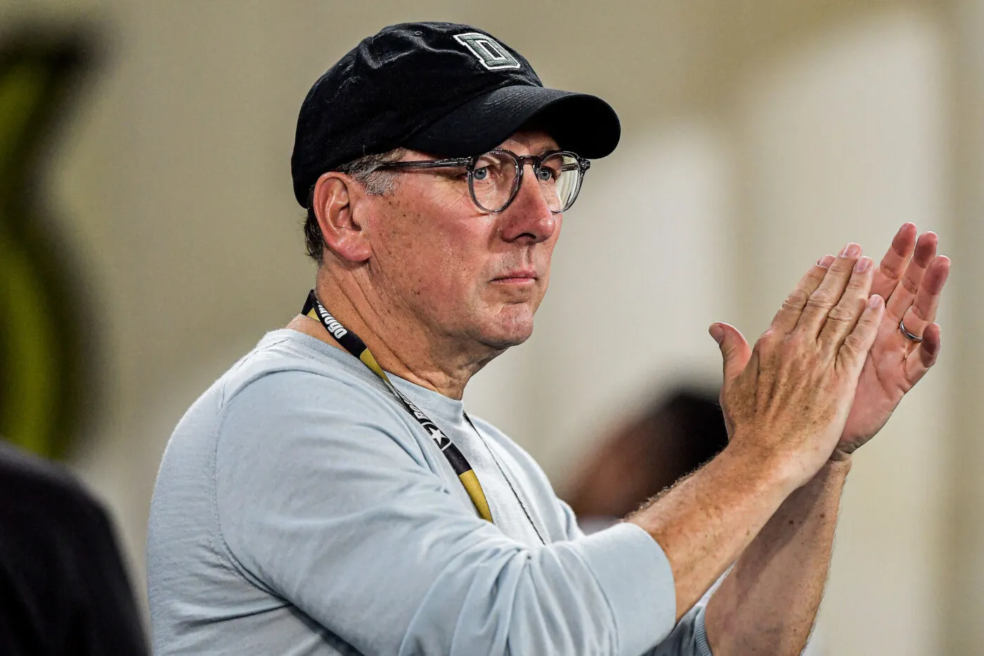 John Textor s’en prend (encore) à un arbitre