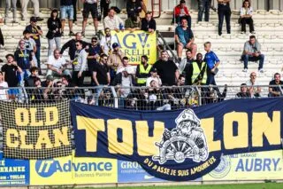 Des supporters de Toulon provoquent l'interruption du match face à Jura Sud