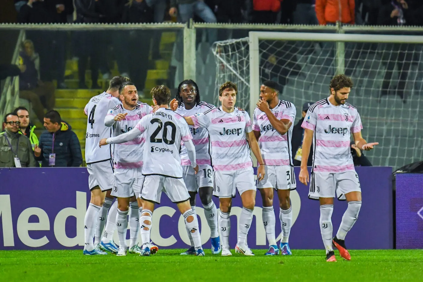 Juventus's Fabio Miretti celebrates with teammates after scoring the 0-1 goal during the Italian soccer Serie A match ACF Fiorentina vs Juventus FC on November 05, 2023 at the Artemio Franchi stadium in Florence, Italy (Photo by Fabio Fagiolini/LiveMedia) Photo by Icon sport