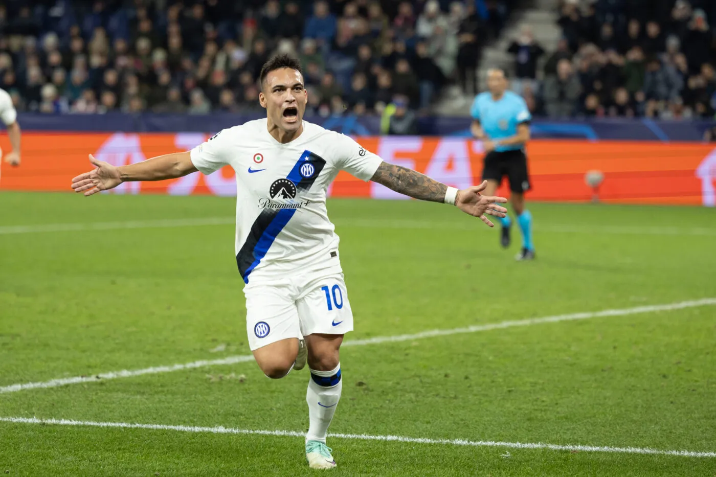 SALZBURG,AUSTRIA,08.NOV.23 - SOCCER - UEFA Champions League, group stage, Red Bull Salzburg vs FC Internazionale Milano. Image shows the rejoicing of Laurato Martinez (Inter).