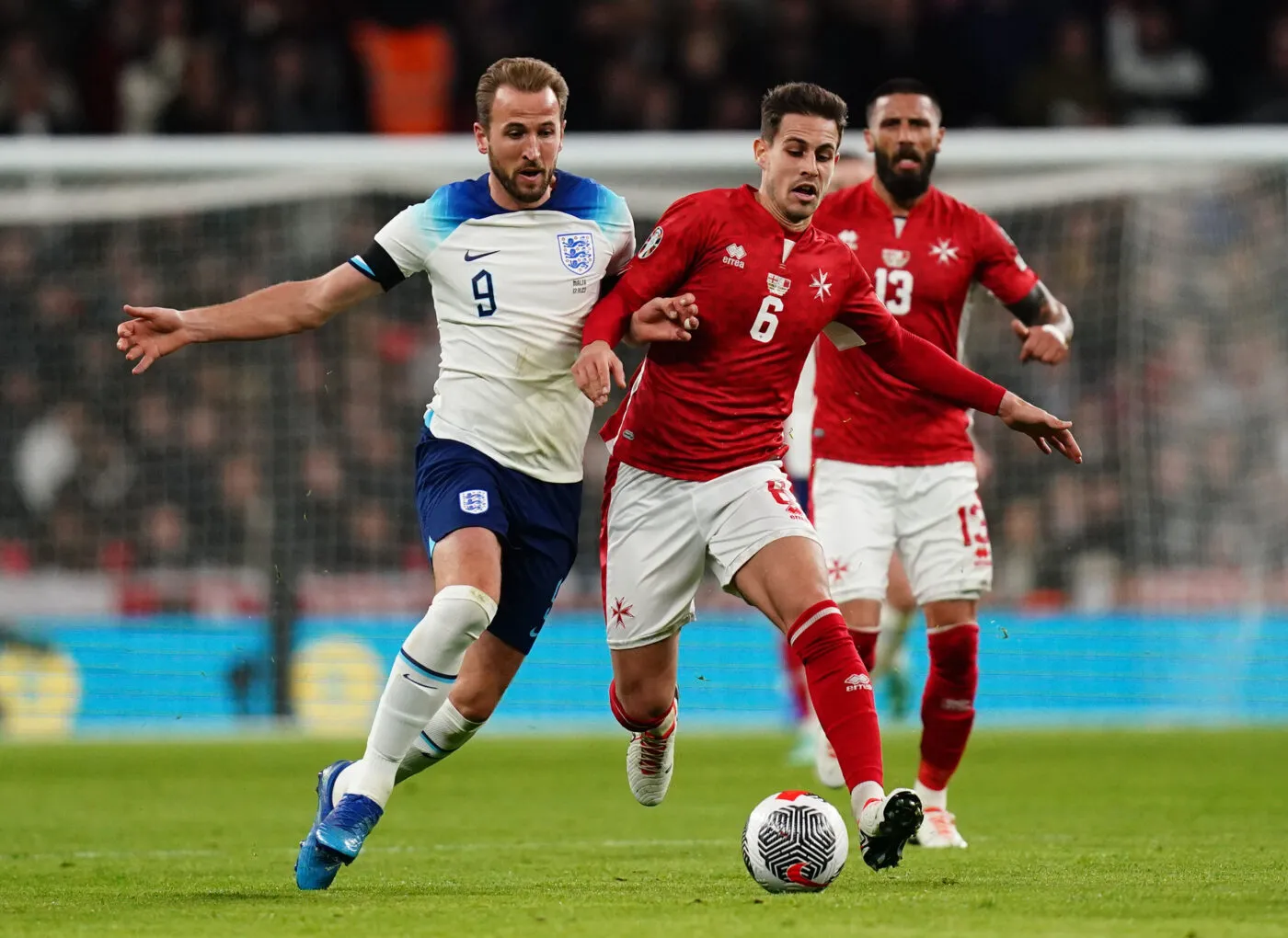 L'Angleterre assure contre Malte