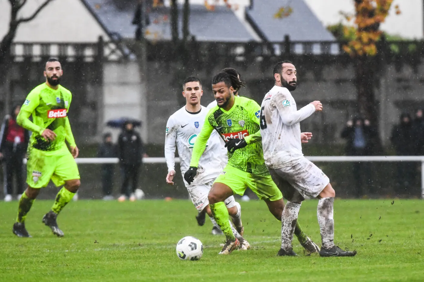 Lois DIONY of Angers during the French Cup 7th round match between Houilles Athletic Club and Angers Sporting Club de l Ouest at Stade Maurice Bacquet on November 18, 2023 in Houilles, France. (Photo by Daniel Derajinski/Icon Sport)